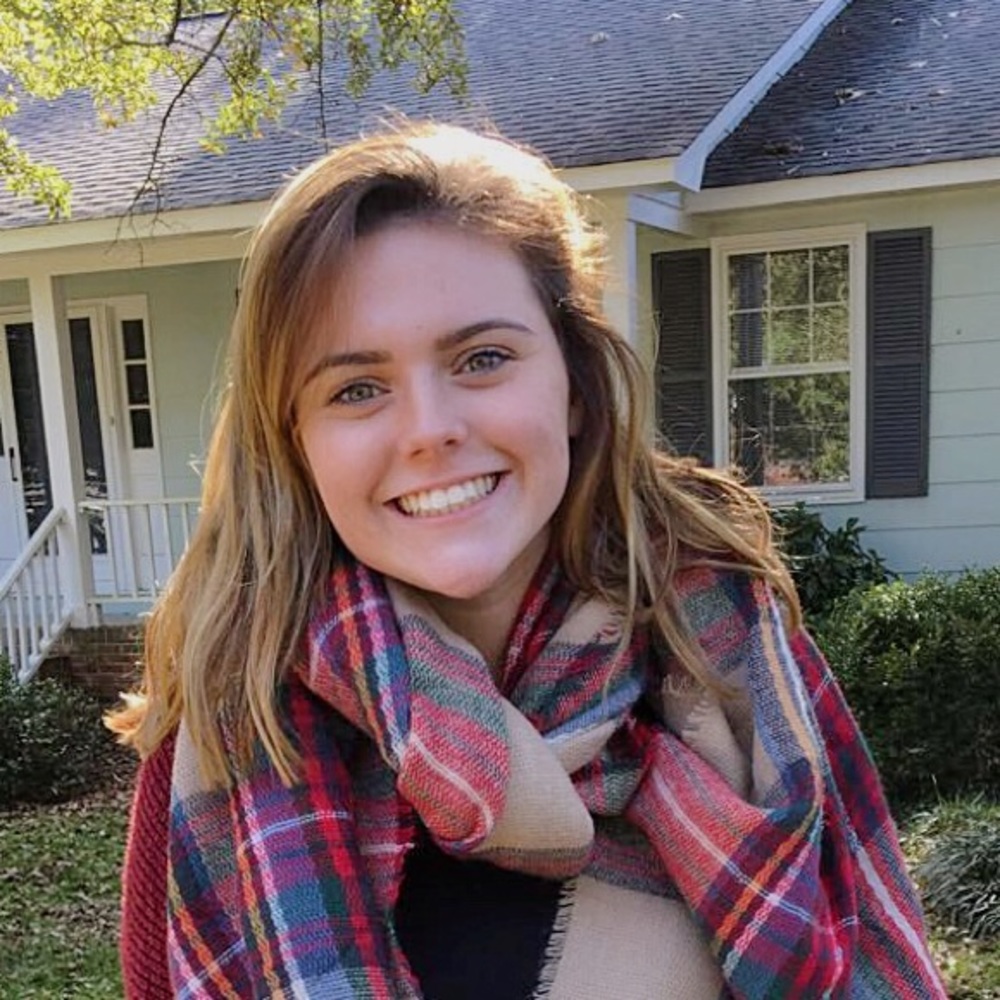 Meet your Posher, Maci