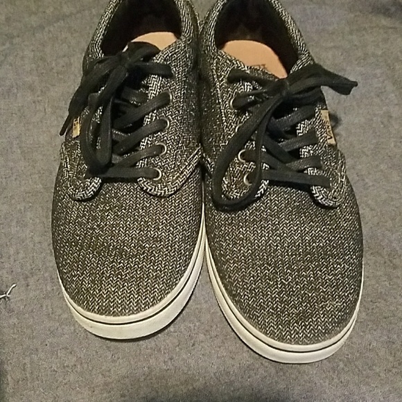 Vans - Picture 1 of 3