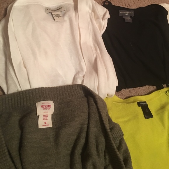 Lot of cardigans - Picture 2 of 3