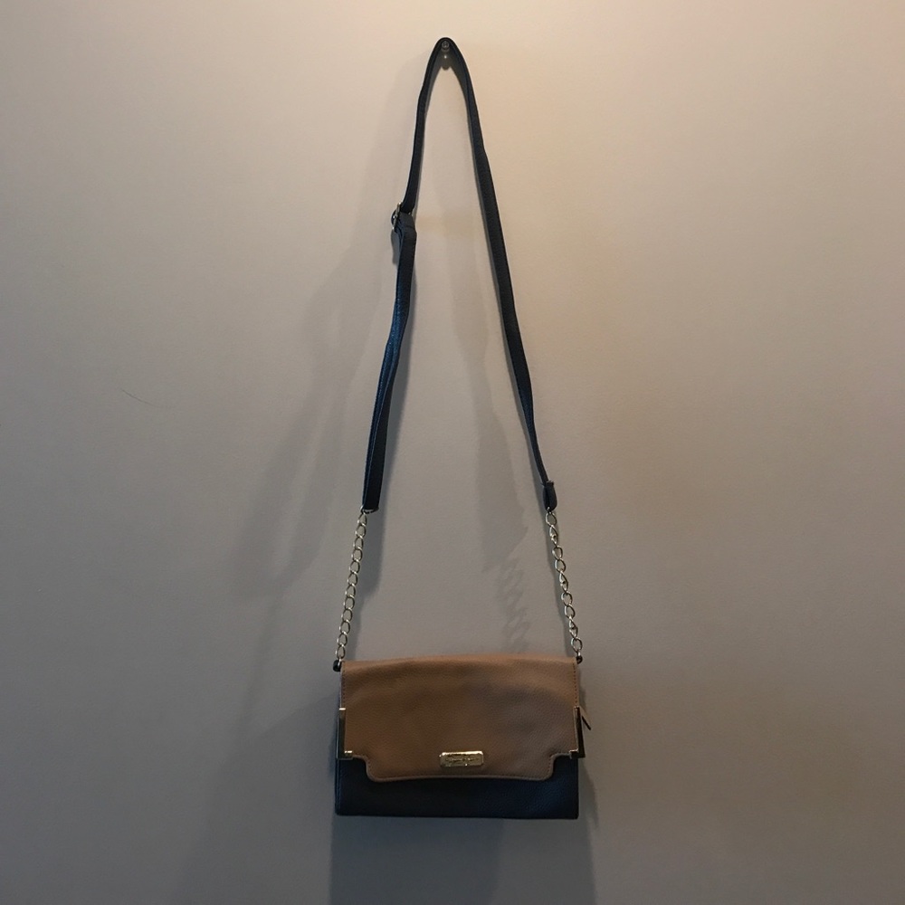 jessica simpson over the shoulder purse