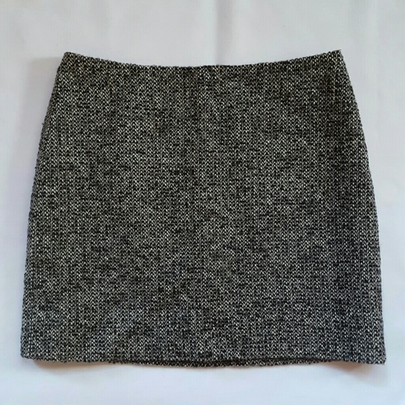 J. Crew Dresses & Skirts - J. Crew Wool Blend Mini Skirt sz 0