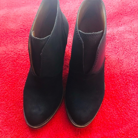 Lucky Brand Shoes - Lucky Brand Ehllen Black booties