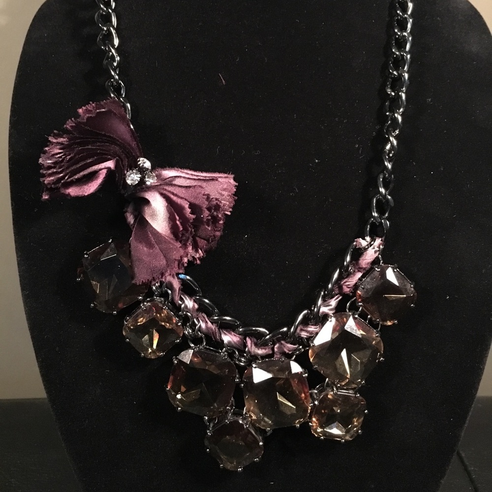 Statement necklace
