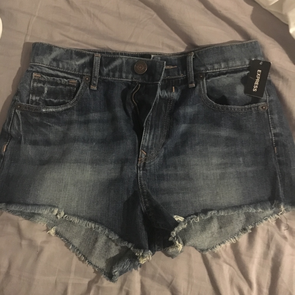 EXPRESS NWT Size 4 Shorts