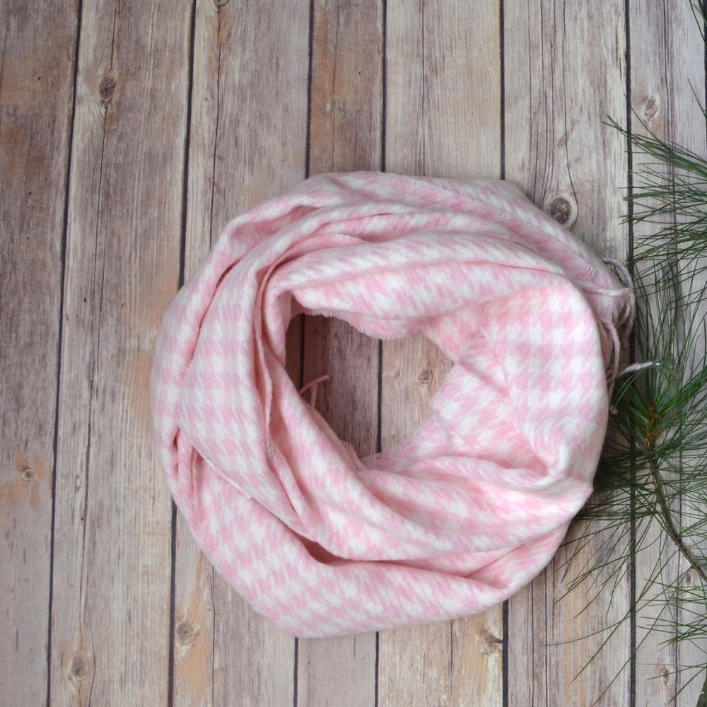 Pink White houndstooth winter scarf