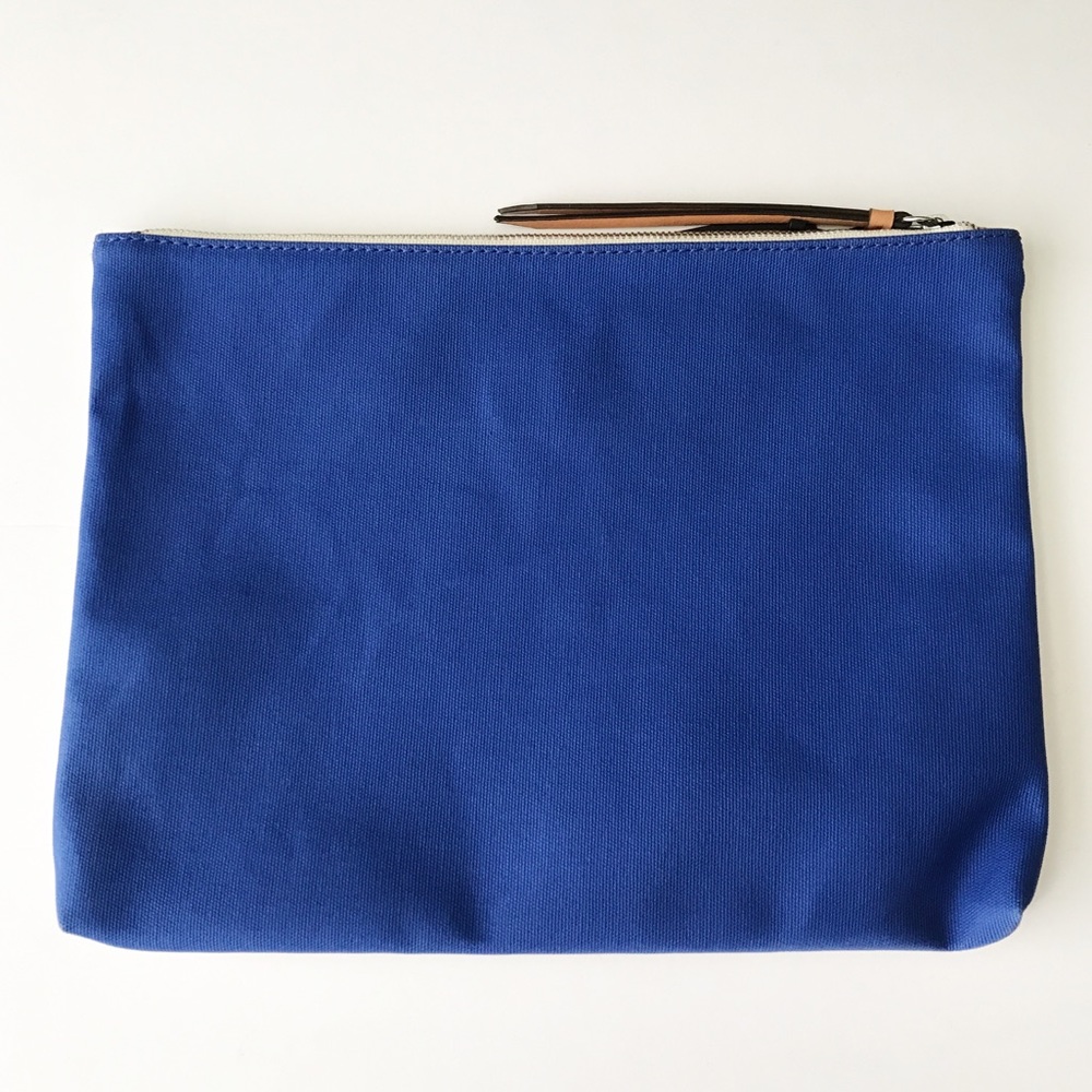 Banana Republic clutch - Picture 2 of 4
