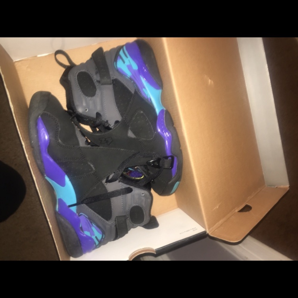 Air Jordan retro 8 as 4.5y