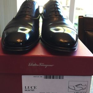 Salvatore Ferragamo 'Luce' cap toe oxfords