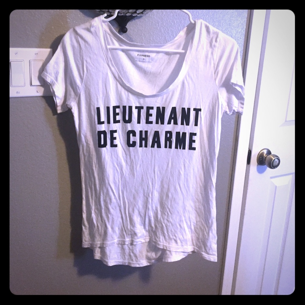 Graphic tee