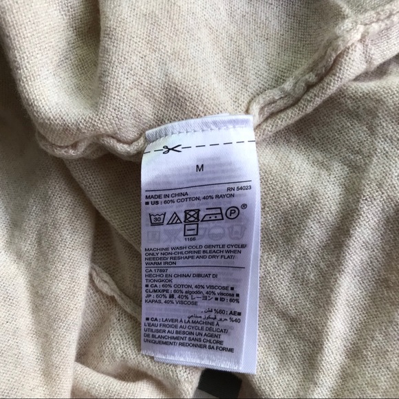 Simple Old Navy cream cardigan - Picture 3 of 4