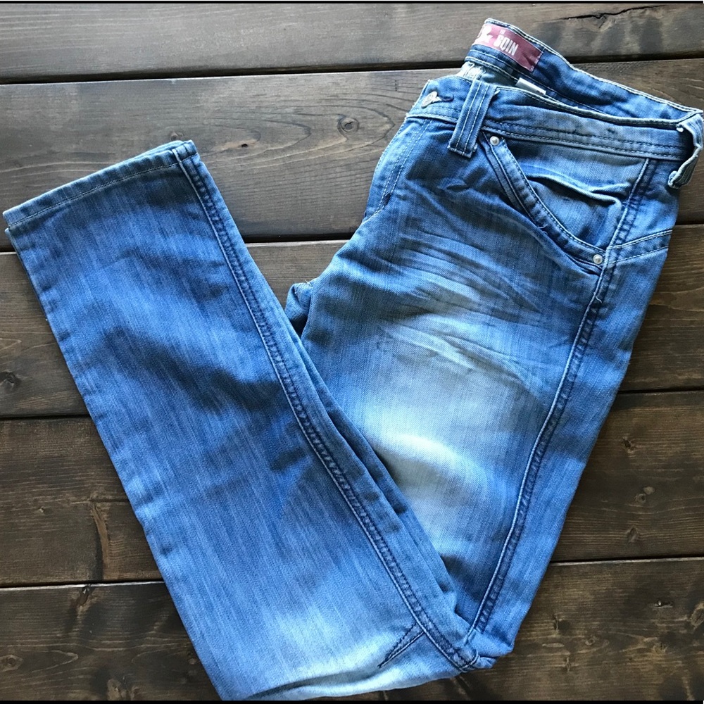 Woman’s H&M jeans