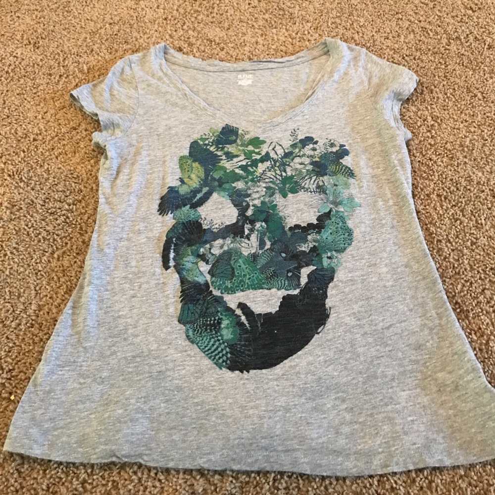 a.n.a graphic tee