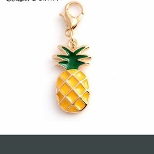 Pineapple keychain-gold and green