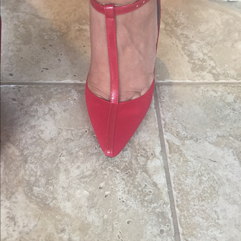 Red heels 👠