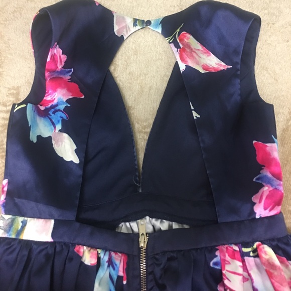 Cute floral evening dress - Picture 4 of 5