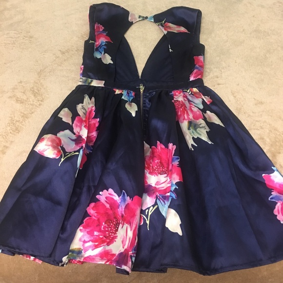 Cute floral evening dress - Picture 5 of 5