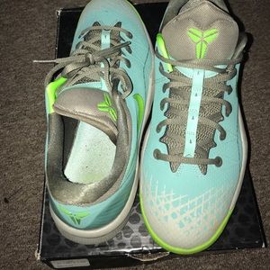 NDS Nike zoom Kobe venomenon 4