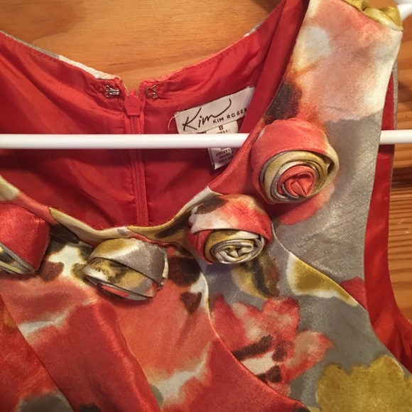 Cute floral Kim Rogers dress! - Picture 2 of 2