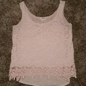 Light pink, lace tank