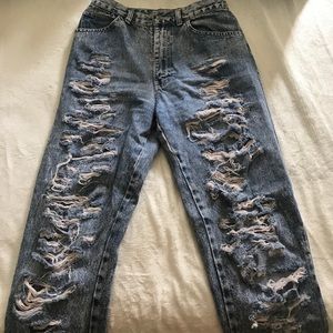 High waisted jeans