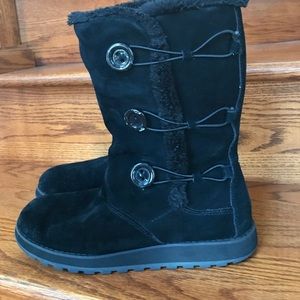 Sketchers boots