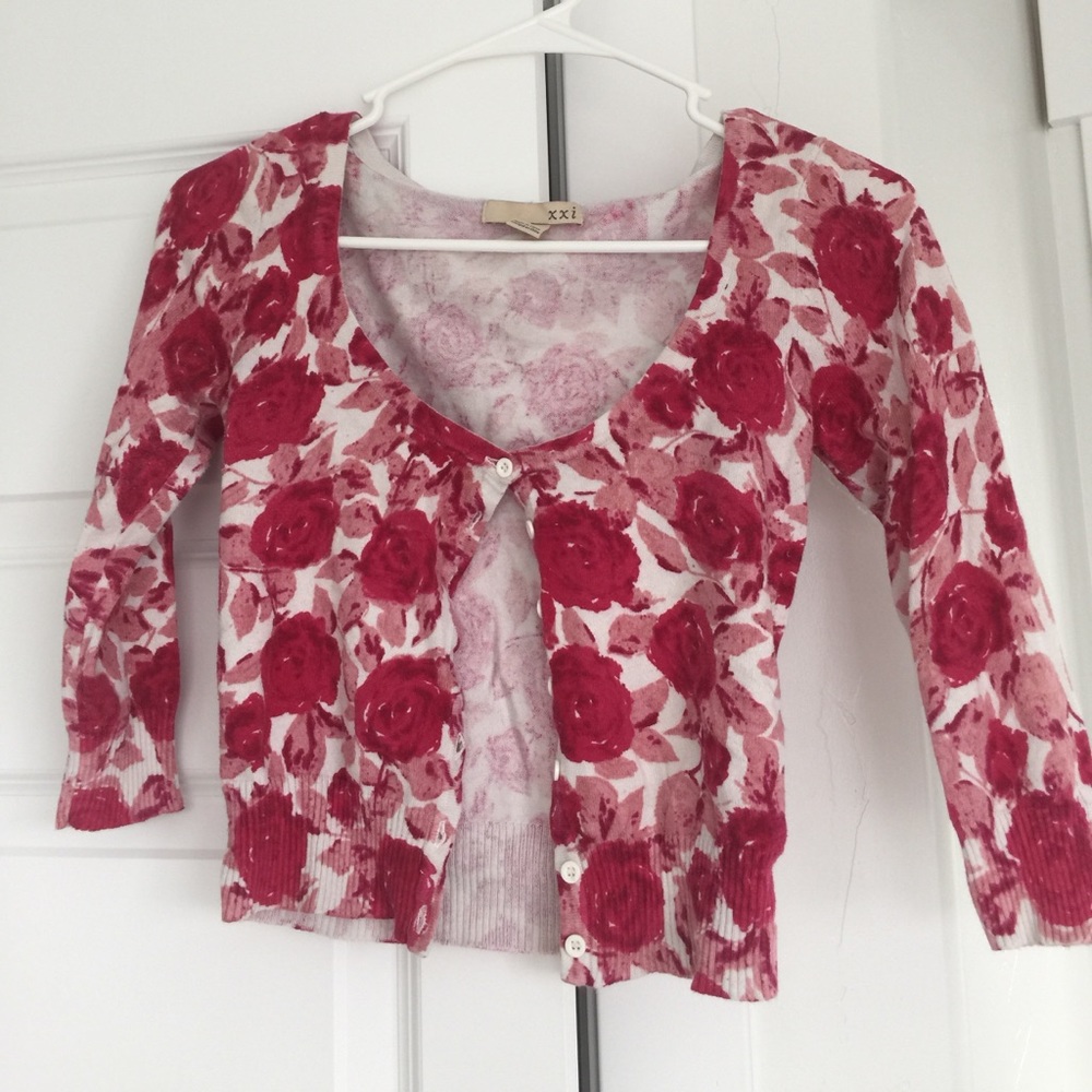 Cropped rose pattern cardigan