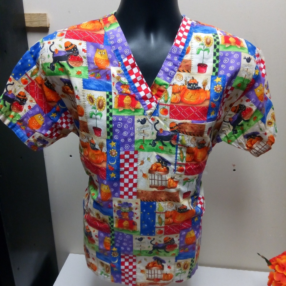 Scrub sets - Picture 3 of 4