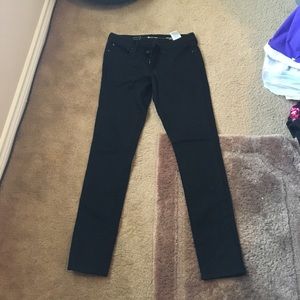 Levi black Modern Skinny Jeans