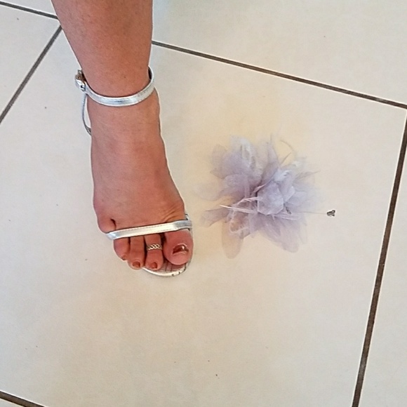 Shoes - Picture 3 of 4