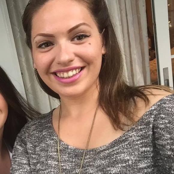 🍄 Meet your Posher, Cassy 🌈 - Picture 2 of 4