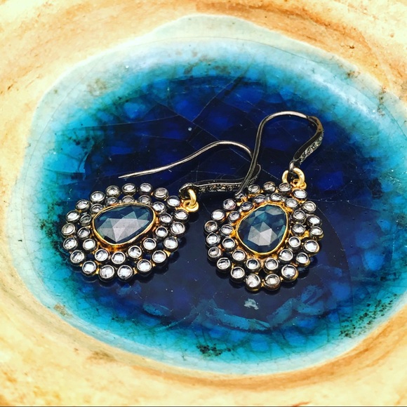 Sold Diamonds blue spinal white sapphires earrings - Picture 4 of 6