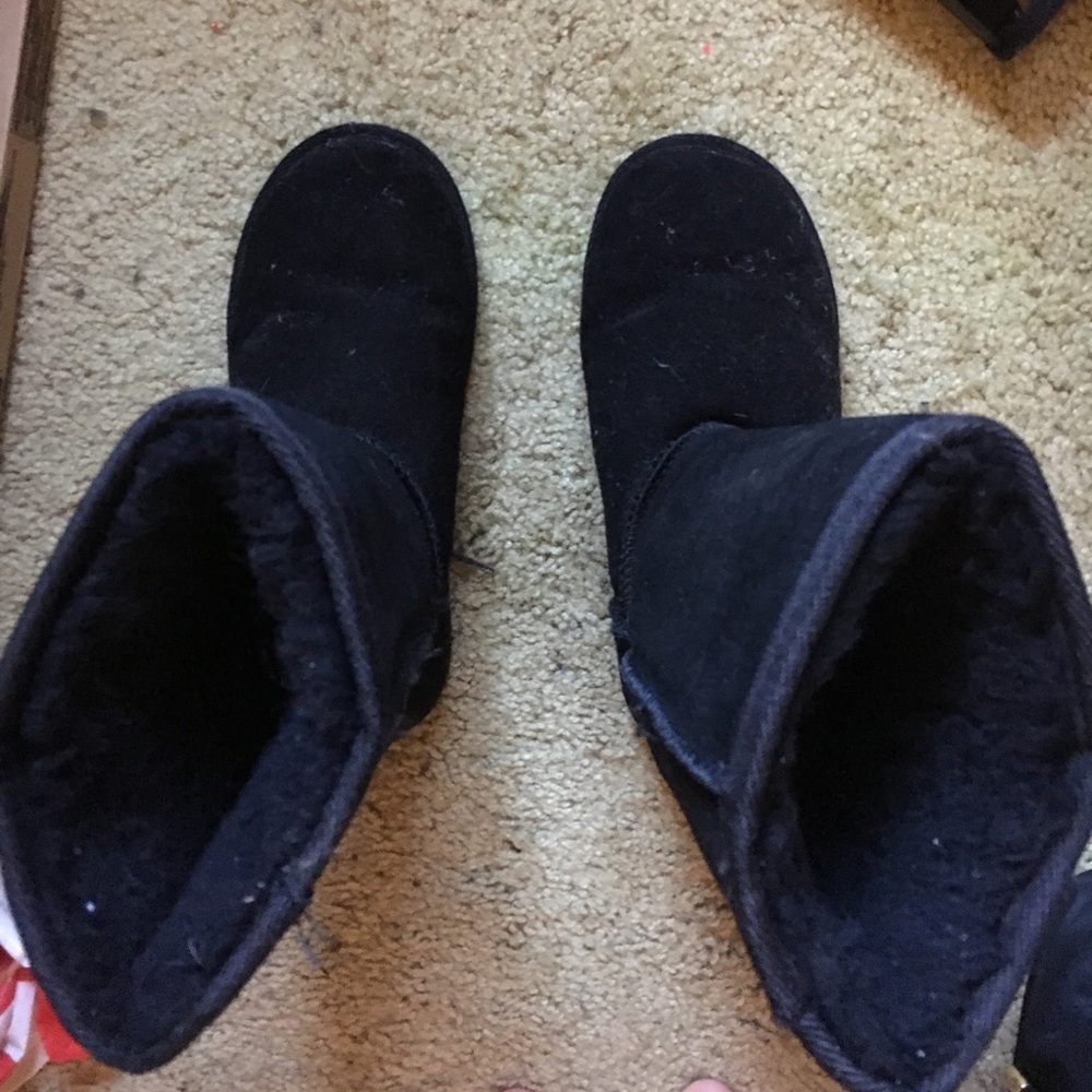 Fuzzy winter boots