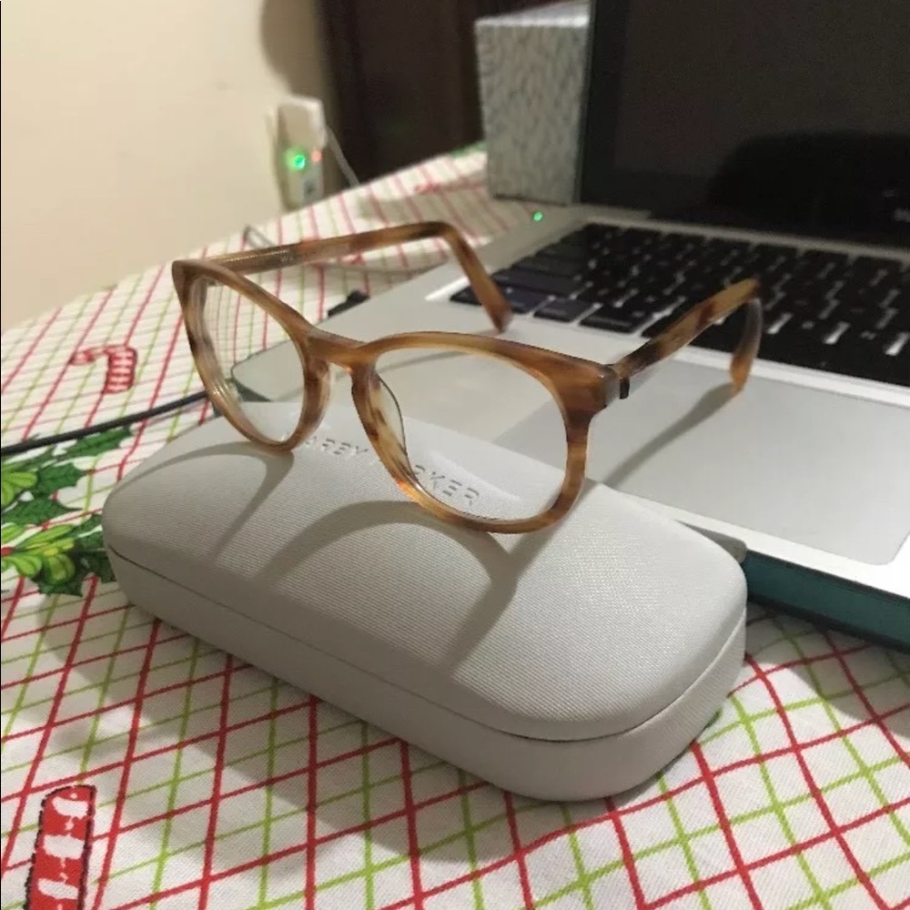 Warby Parker Frames Lyle in English Oak