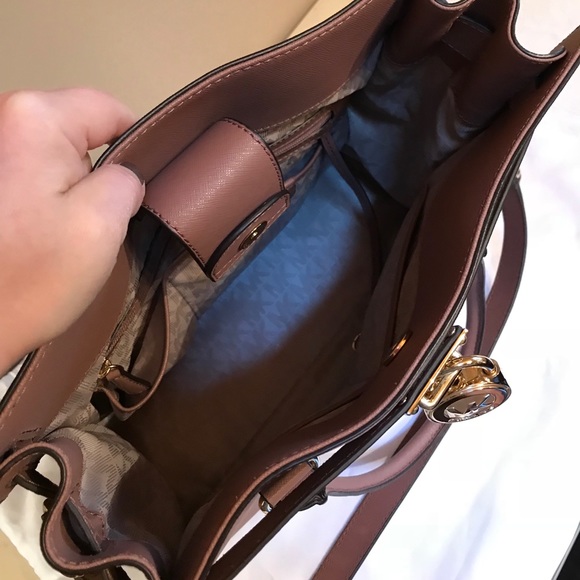 Michael Kors Purse - Picture 4 of 4