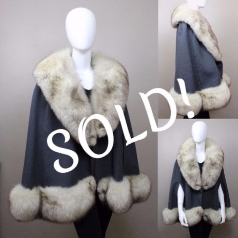 VINTAGE 1940's WOOL + FOX FUR CAPE COAT