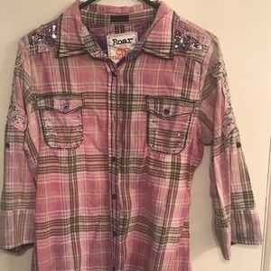 NWT Roar button up