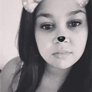 Meet your Posher, Tia