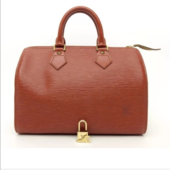 Ask me your question! Gucci, Chanel, Louis Vuitton - Picture 4 of 8