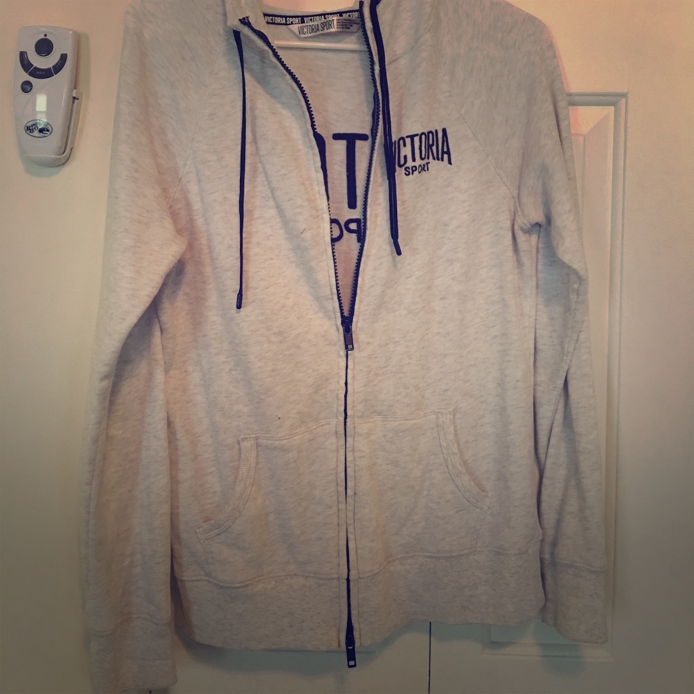 Victoria Secrets Sport sweatshirt