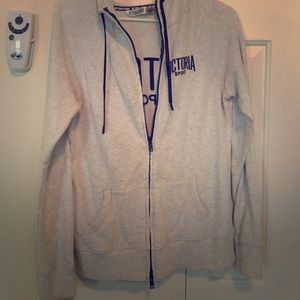 Victoria Secrets Sport sweatshirt