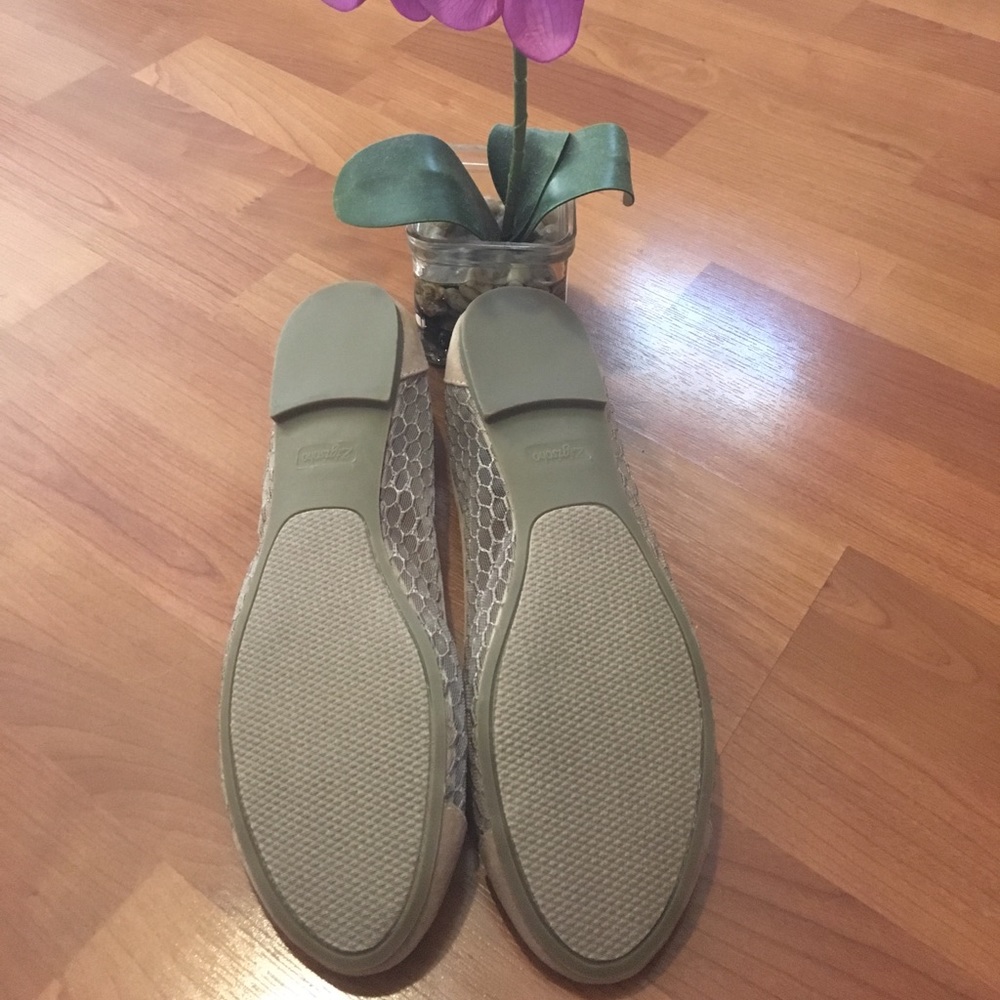Flats - Picture 5 of 5