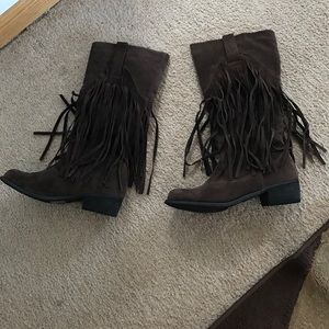Cute faux suede fringe boots