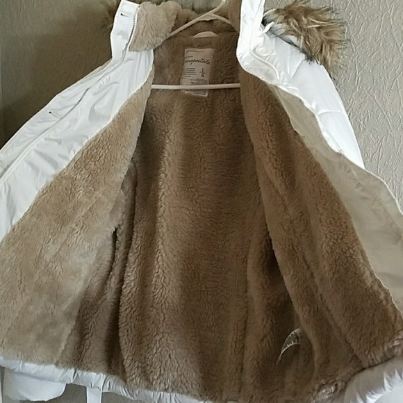 NWT- size Large Aeropostale puffer coat - Picture 2 of 4