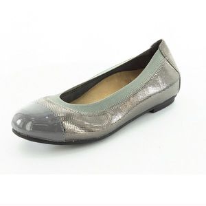 Vionic size 9 ballet shoe