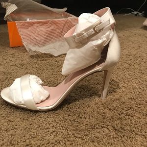 Kate Spade white satin shoes