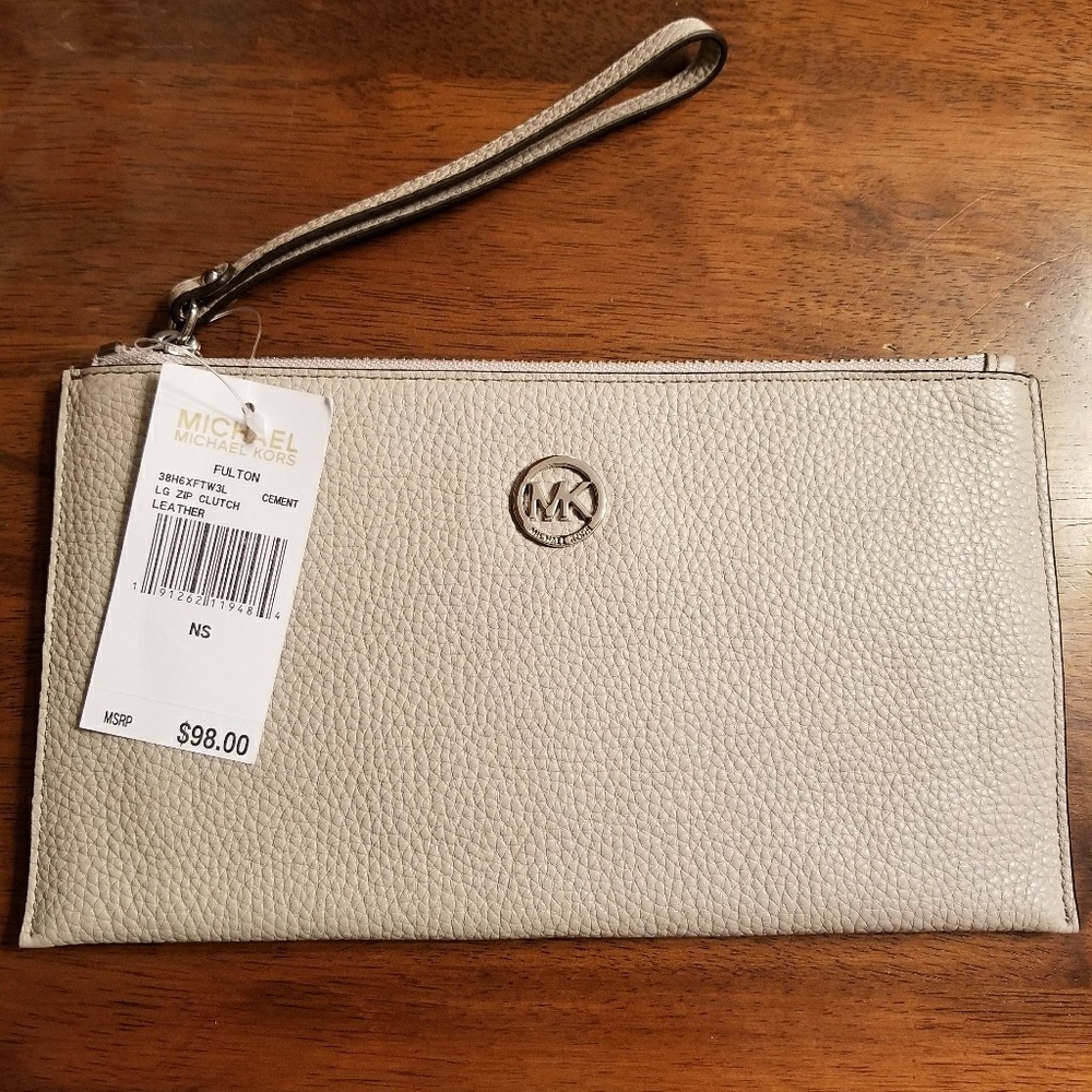 Michael Kors Pebbled Leather Zip Clutch NWT