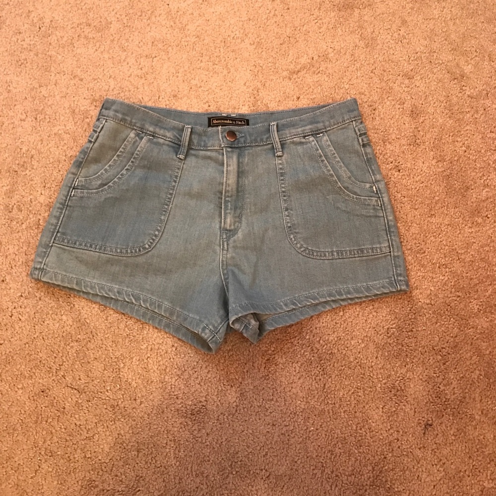 BRAND NEW Abercrombie & Fitch shorts