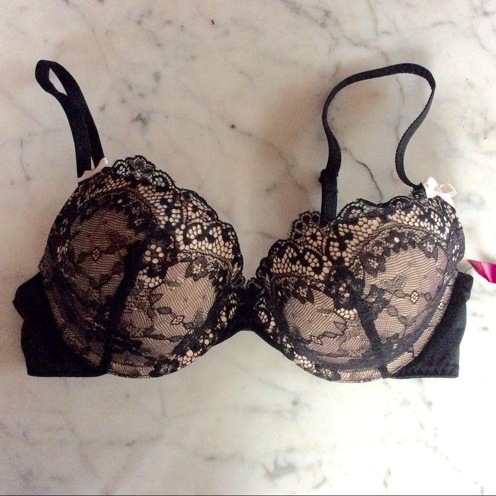 NWT Betsey Johnson Black Lace Push Up Bra 34B