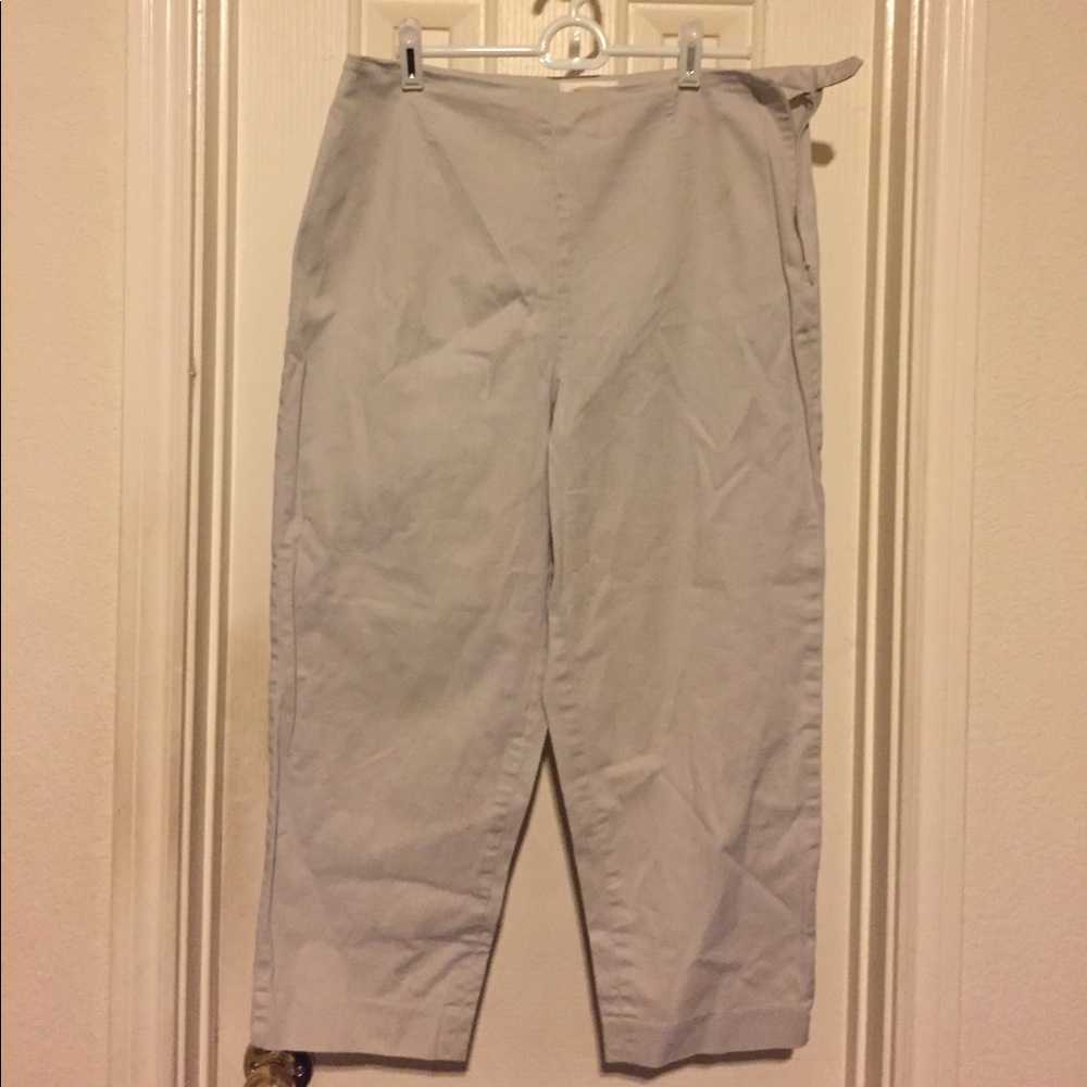 Kaki Capri pants