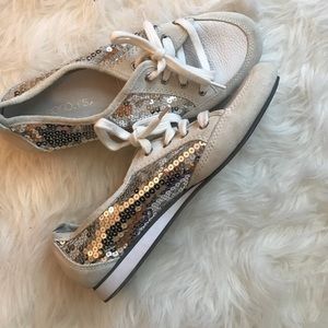 Aerosoles leather lace ups